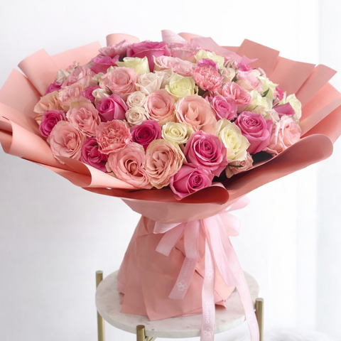Luxury rose bouquet for flower delivery in Abu Dhabi